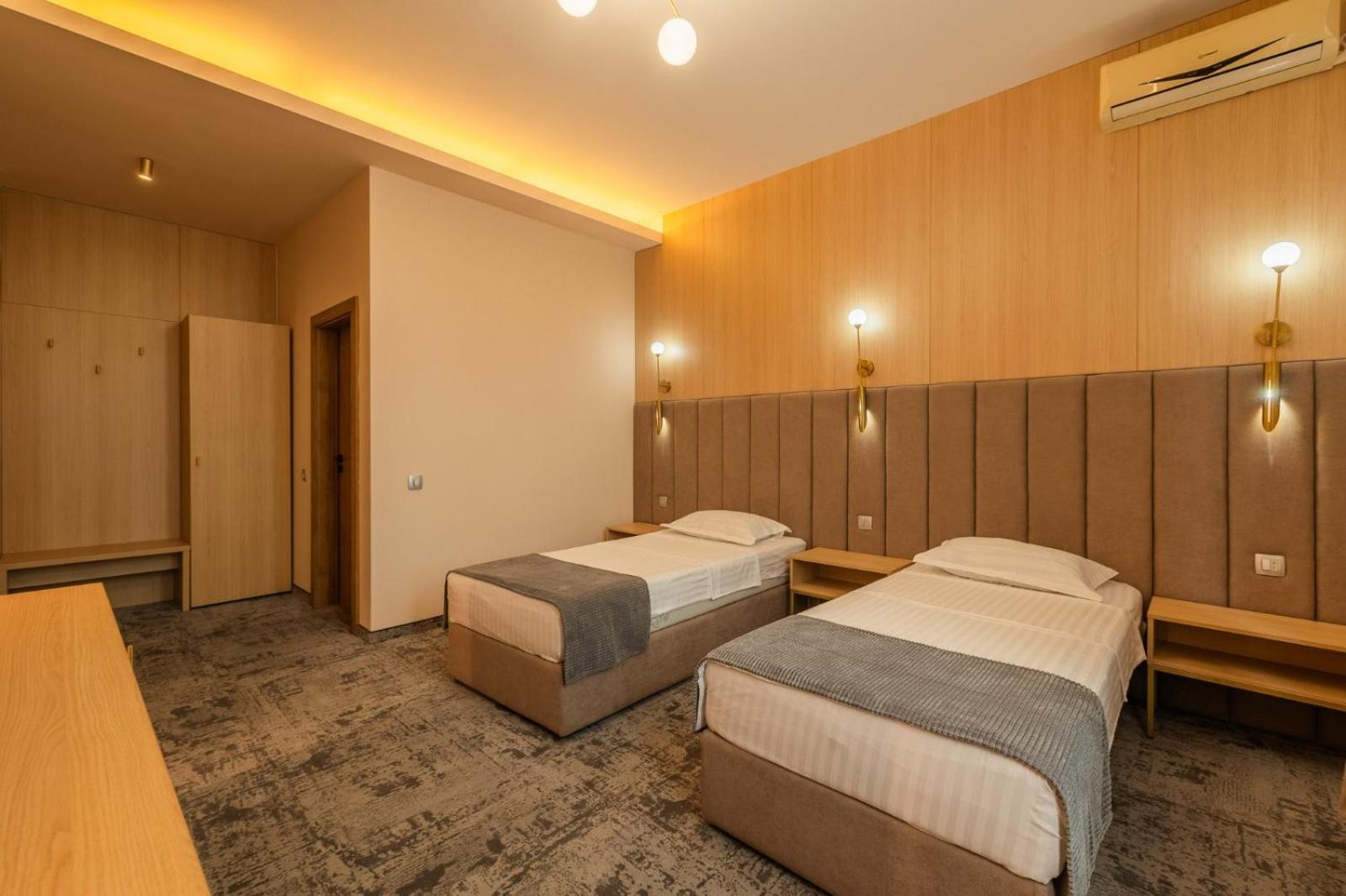 Pensiunea Floarea Soarelui Braşov Exterior foto